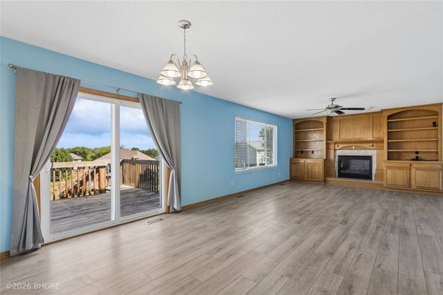 2726 Fayrdale Drive, Des Moines, IA 50320