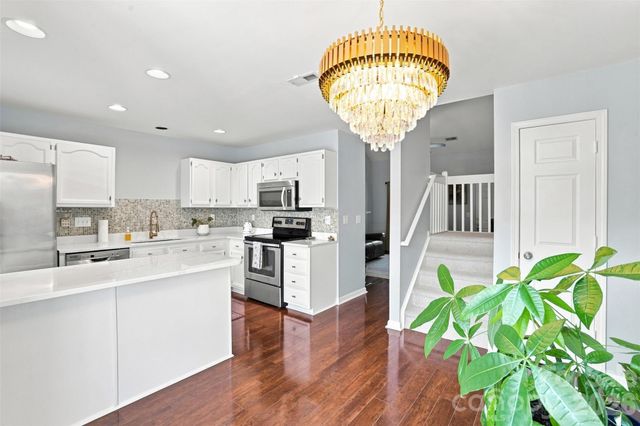 9014 Four Mile Creek Road, Charlotte, NC 28277