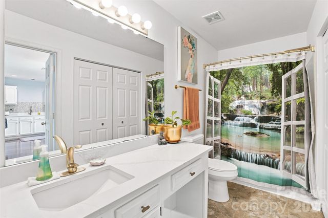 9014 Four Mile Creek Road, Charlotte, NC 28277