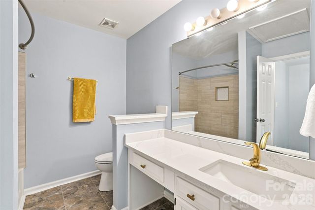 9014 Four Mile Creek Road, Charlotte, NC 28277