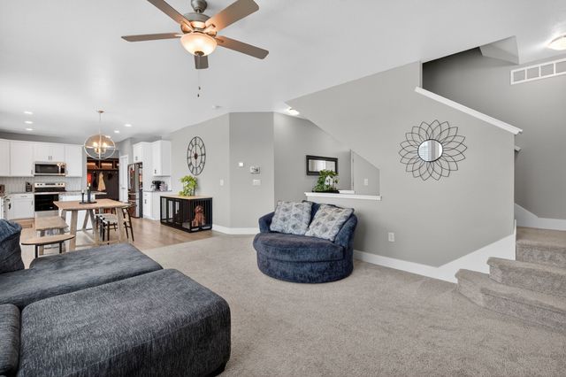 1404 Timberview Drive, Adel, IA 50003