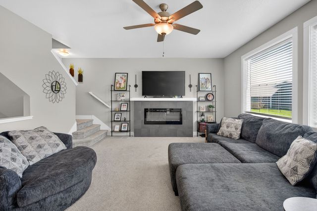 1404 Timberview Drive, Adel, IA 50003