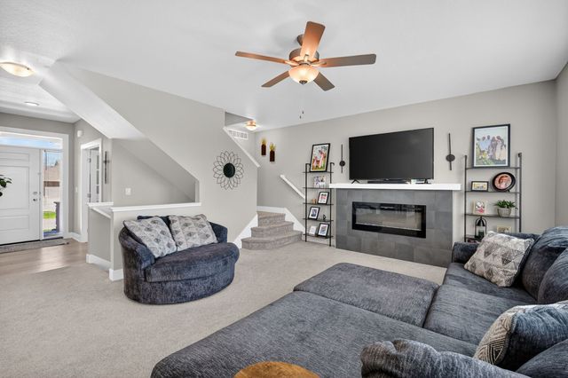 1404 Timberview Drive, Adel, IA 50003