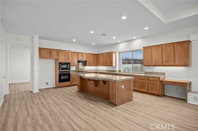 101 Via De La Valle, Lake Elsinore, CA 92532