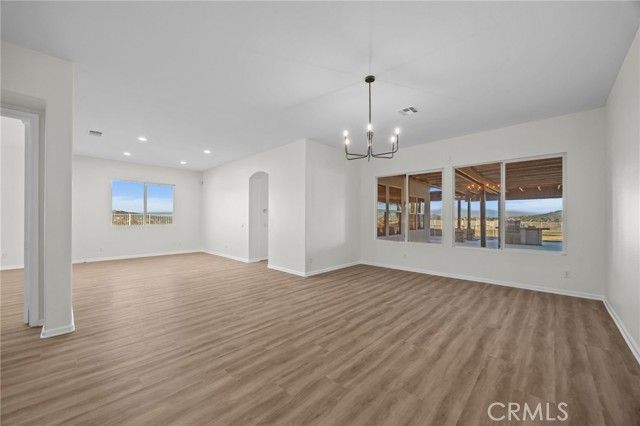 101 Via De La Valle, Lake Elsinore, CA 92532