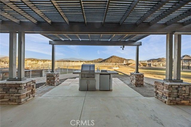 101 Via De La Valle, Lake Elsinore, CA 92532