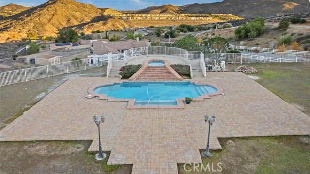 101 Via De La Valle, Lake Elsinore, CA 92532