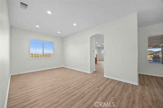 101 Via De La Valle, Lake Elsinore, CA 92532