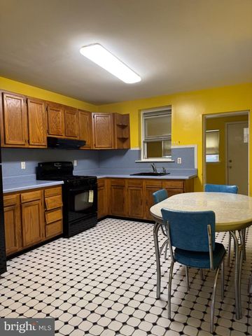 5825 OSAGE AVE, Philadelphia, PA 19143