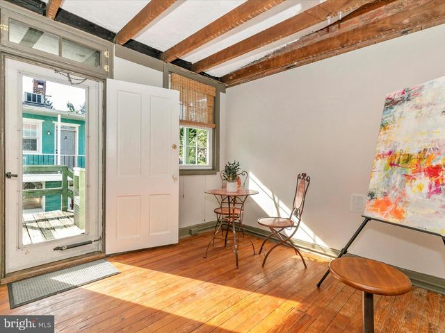 11 SOUTH ST W, Frederick, MD 21701