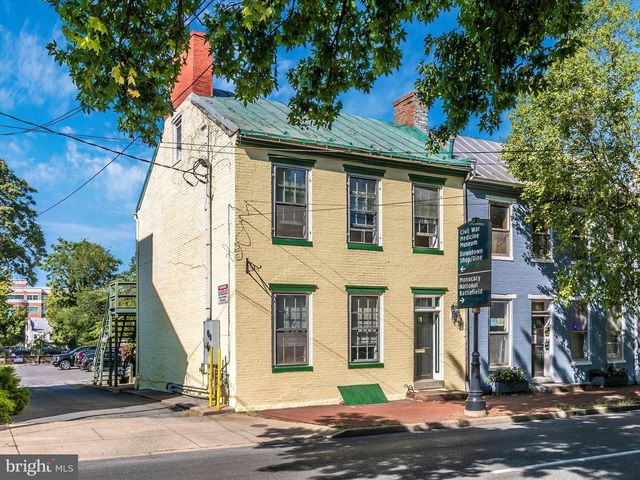 11 SOUTH ST W, Frederick, MD 21701