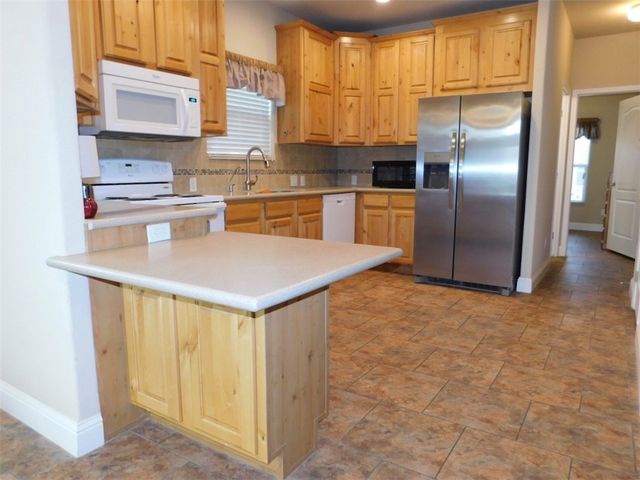 2286 Felipe Dr, Bullhead City, AZ 86442