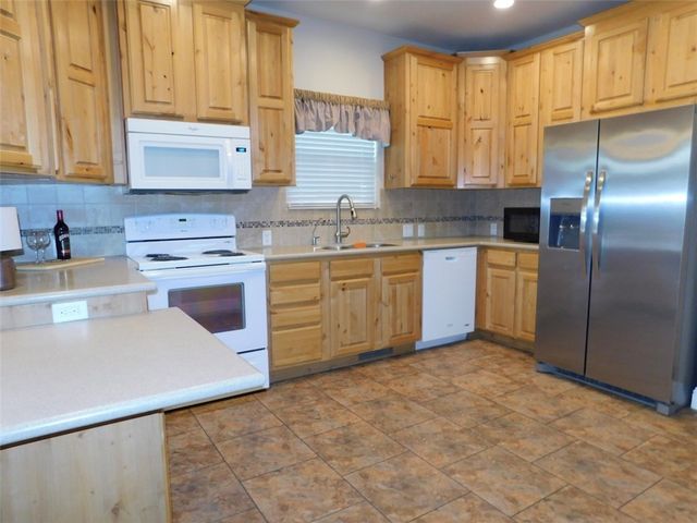 2286 Felipe Dr, Bullhead City, AZ 86442