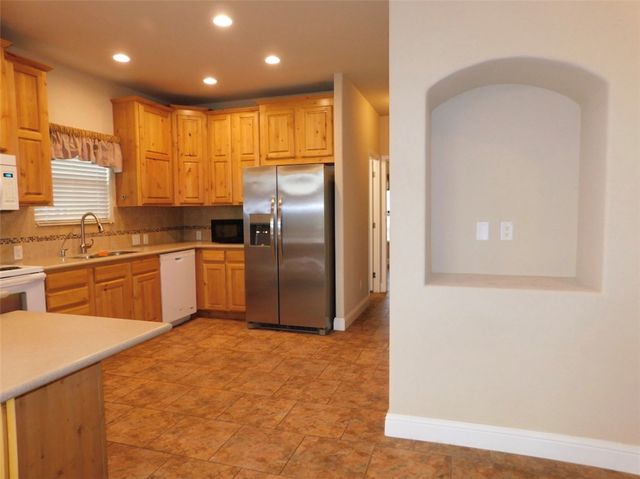 2286 Felipe Dr, Bullhead City, AZ 86442