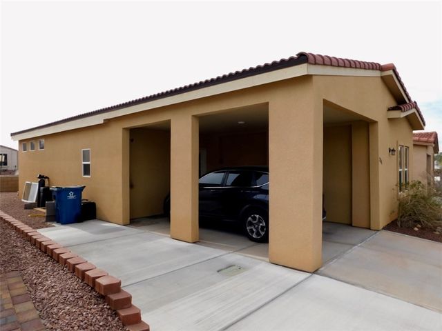 2286 Felipe Dr, Bullhead City, AZ 86442