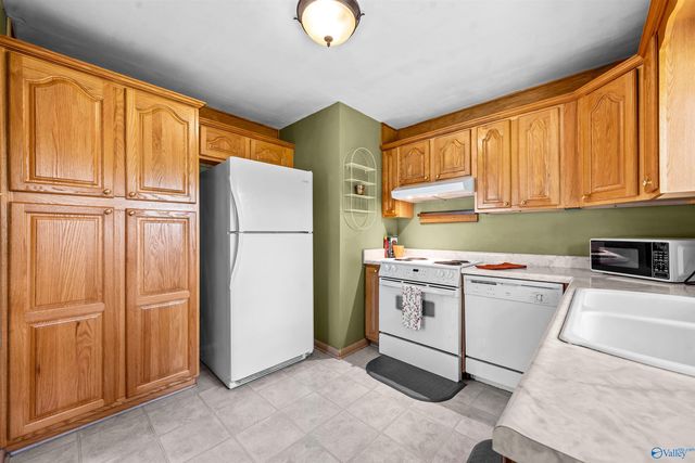 2802 Thurman Circle SW, Huntsville, AL 35805