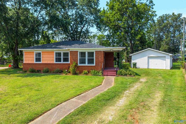 2802 Thurman Circle SW, Huntsville, AL 35805