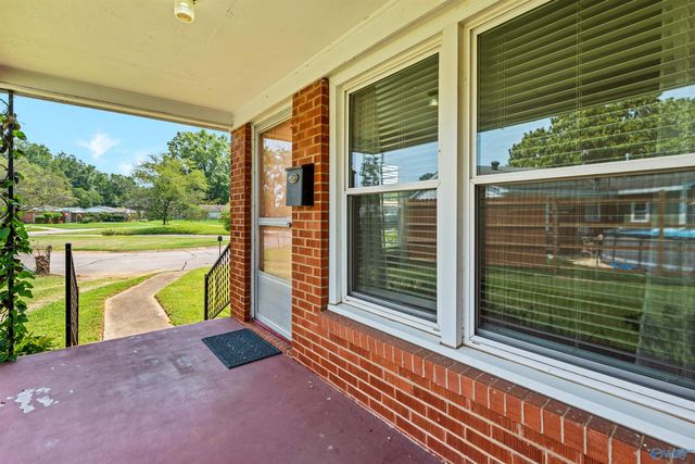 2802 Thurman Circle SW, Huntsville, AL 35805