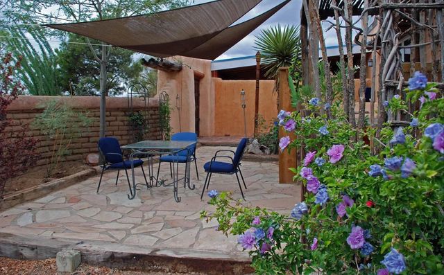 416 Camino Arco Iris, Corrales, NM 87048