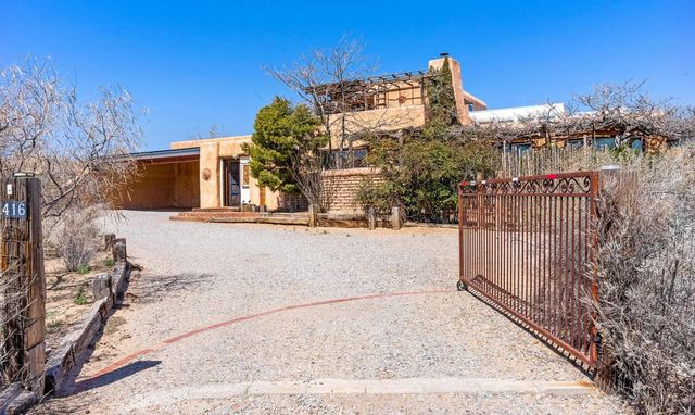 416 Camino Arco Iris, Corrales, NM 87048