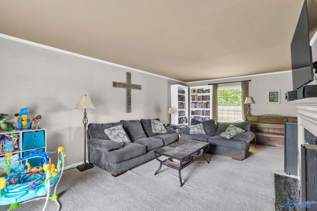 2212 Fleetwood Drive SE, Decatur, AL 35601
