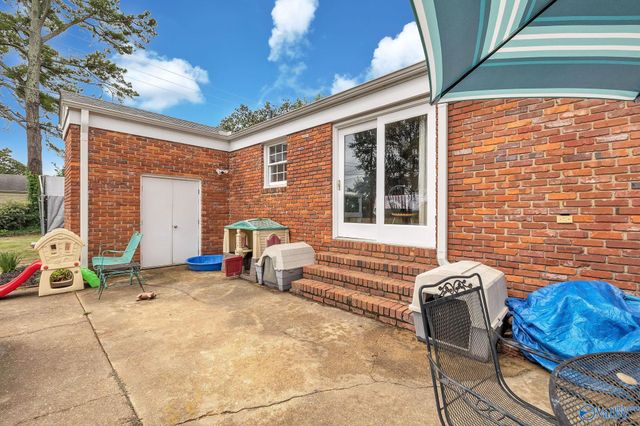2212 Fleetwood Drive SE, Decatur, AL 35601