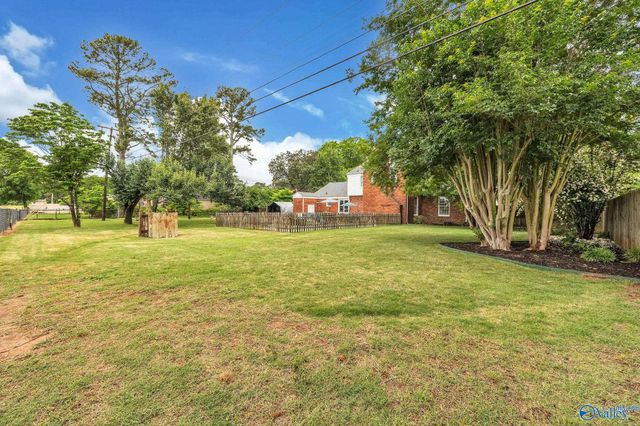 2212 Fleetwood Drive SE, Decatur, AL 35601