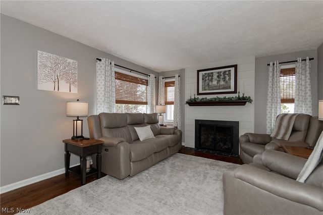 281 E 286th Street, Willowick, OH 44095