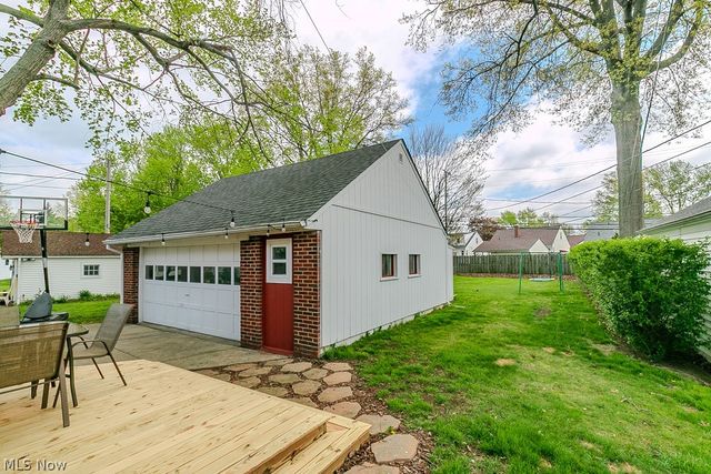 281 E 286th Street, Willowick, OH 44095