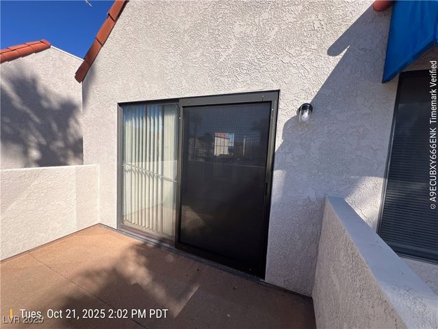 4360 Gannet Circle 18, Las Vegas, NV 89103