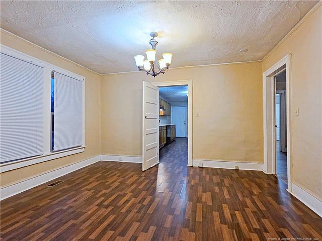 406 E Jenkins Street, Fayetteville, NC 28306