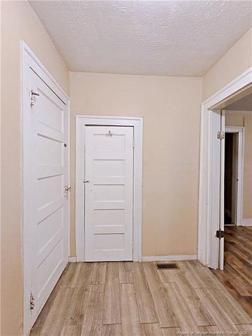 406 E Jenkins Street, Fayetteville, NC 28306