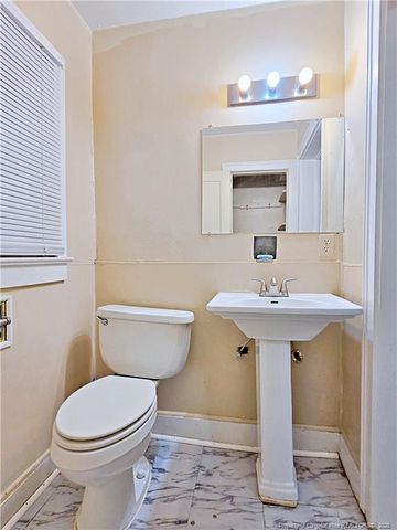 406 E Jenkins Street, Fayetteville, NC 28306