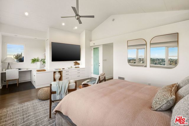 735 Lachman Lane, Pacific Palisades (los Angeles), CA 90272