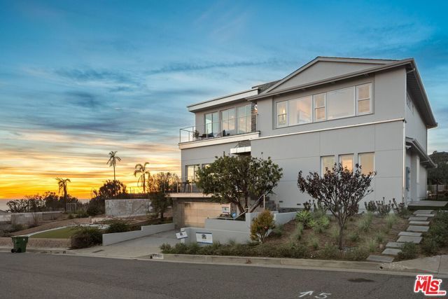 735 Lachman Lane, Pacific Palisades (los Angeles), CA 90272