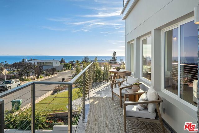 735 Lachman Lane, Pacific Palisades (los Angeles), CA 90272