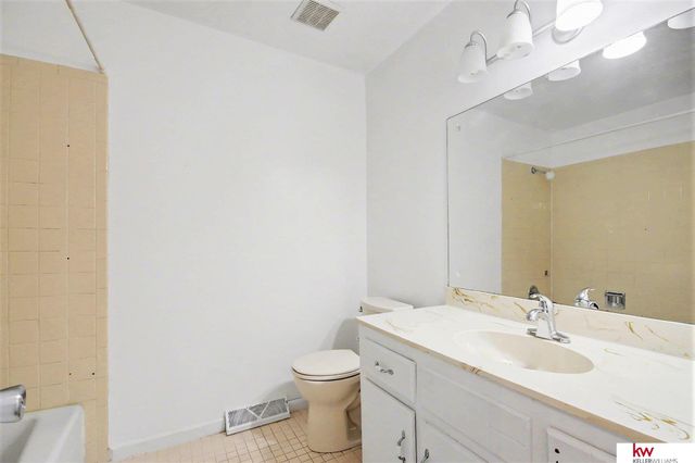 1417 N 146 Plaza, Omaha, NE 68154