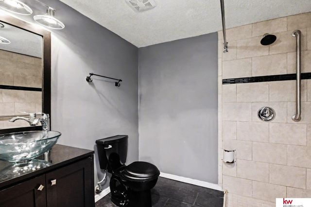 1417 N 146 Plaza, Omaha, NE 68154