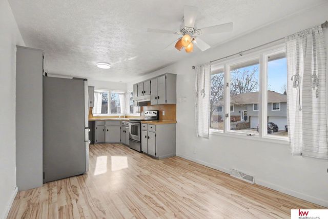 1417 N 146 Plaza, Omaha, NE 68154