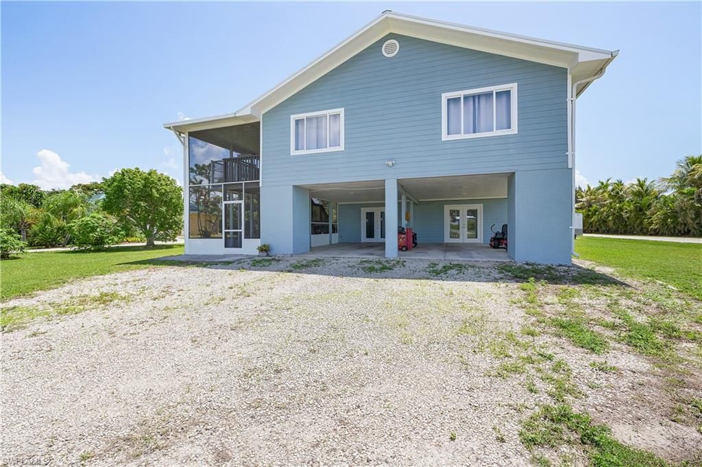 8500 Redwood DR, ST. JAMES CITY, FL 33956 — photo 2