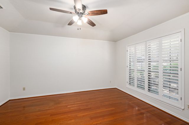2201 Adams Drive, Arlington, TX 76011