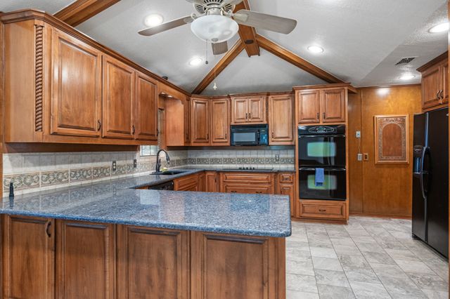 2201 Adams Drive, Arlington, TX 76011