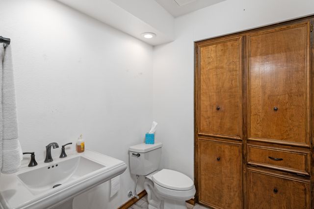 2201 Adams Drive, Arlington, TX 76011