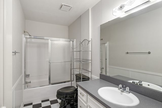 2201 Adams Drive, Arlington, TX 76011