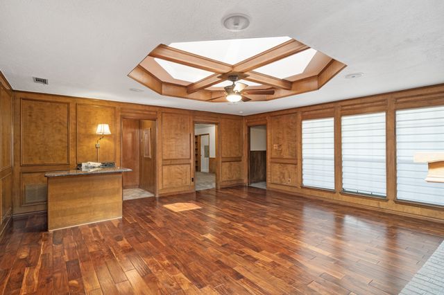 2201 Adams Drive, Arlington, TX 76011
