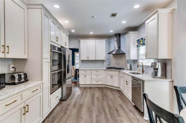 624 Lantern Park Lane, Scottdale, GA 30079