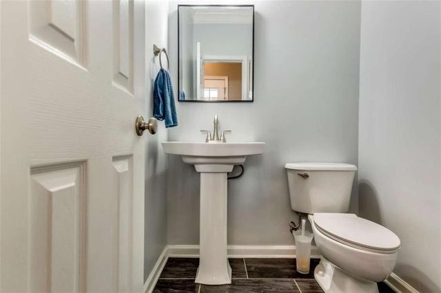 624 Lantern Park Lane, Scottdale, GA 30079