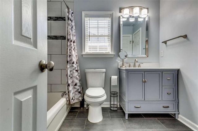 624 Lantern Park Lane, Scottdale, GA 30079