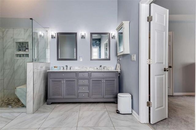 624 Lantern Park Lane, Scottdale, GA 30079