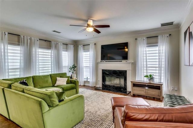 624 Lantern Park Lane, Scottdale, GA 30079